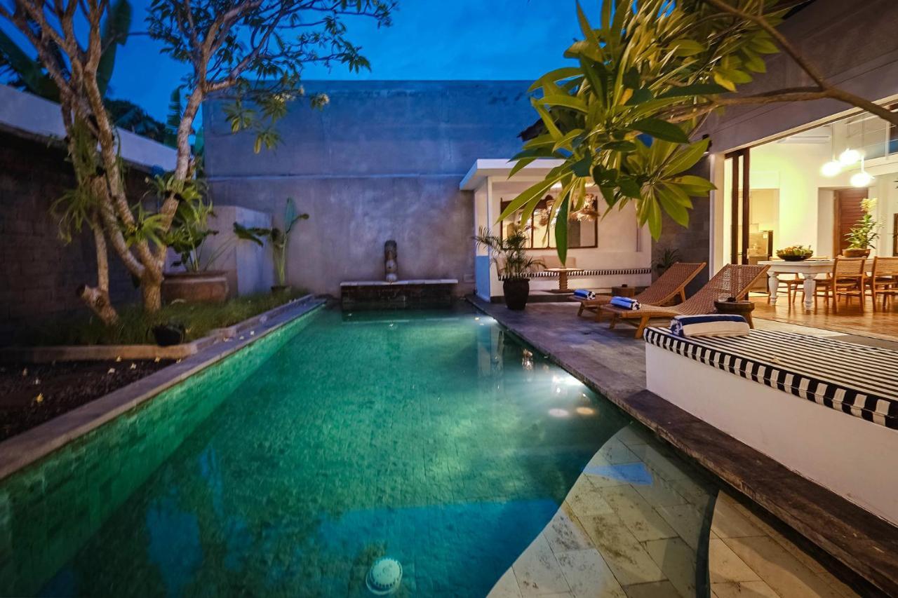 Bias Luxury Villa Seminyak Exterior foto